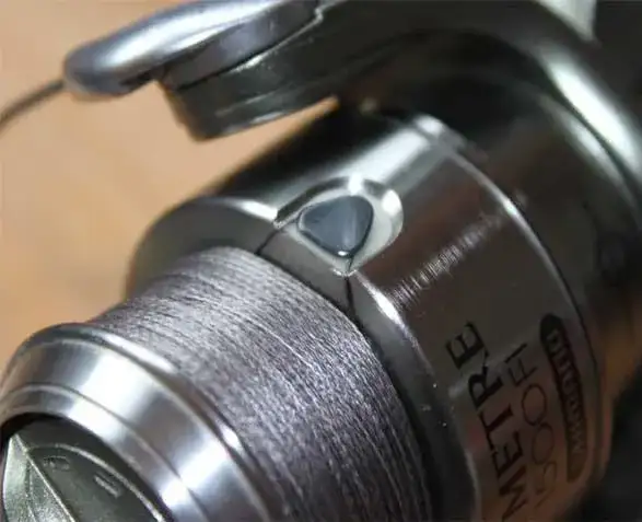 Jak prawidłowo nawinąć plecionkę na kołowrotek, aby uniknąć problemów