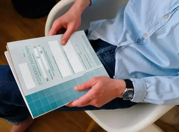 Wygasłe pozwolenie na budowę: co dalej? Uniknij samowoli!