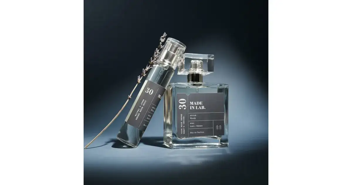 Co dłużej pachnie: woda toaletowa czy perfumowana? Odkryj różnice