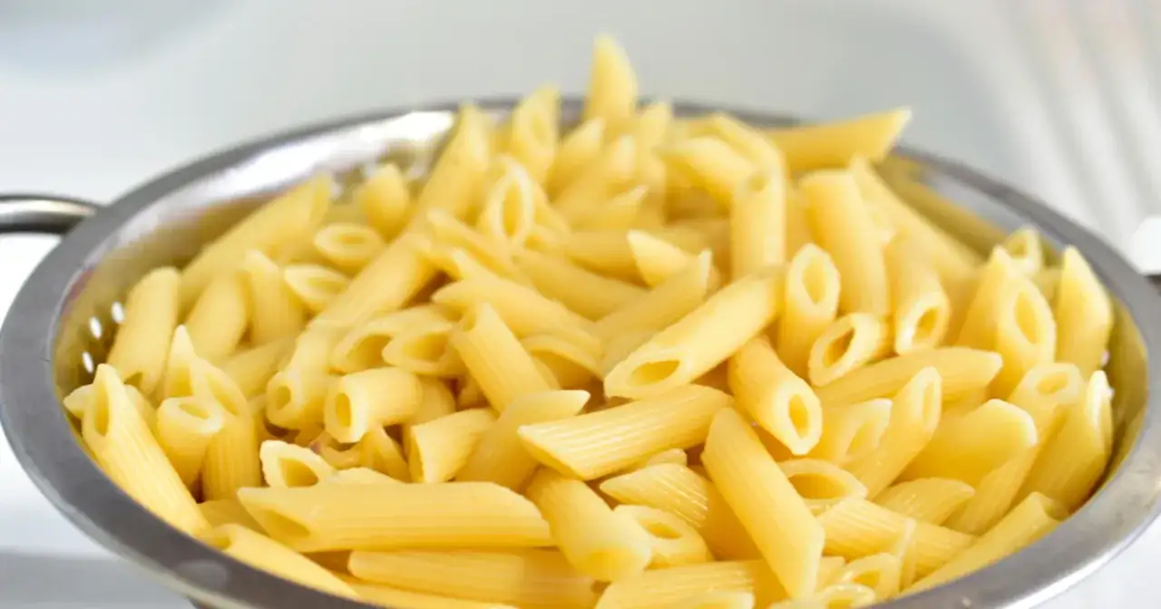 Ryż czy makaron? Ekspert radzi, co wybrać dla zdrowia!