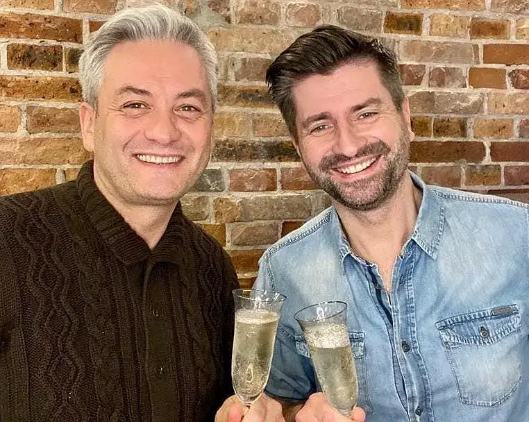 Kim jest partner Biedronia? Poznaj Krzysztofa Śmiszka i ich związek