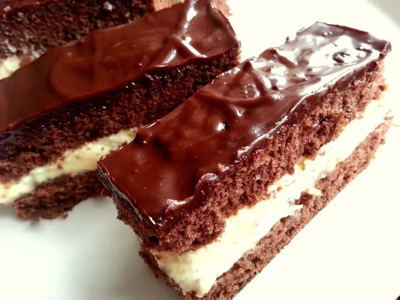 Jak zrobić biszkopt czekoladowy, który zawsze się udaje i zachwyca