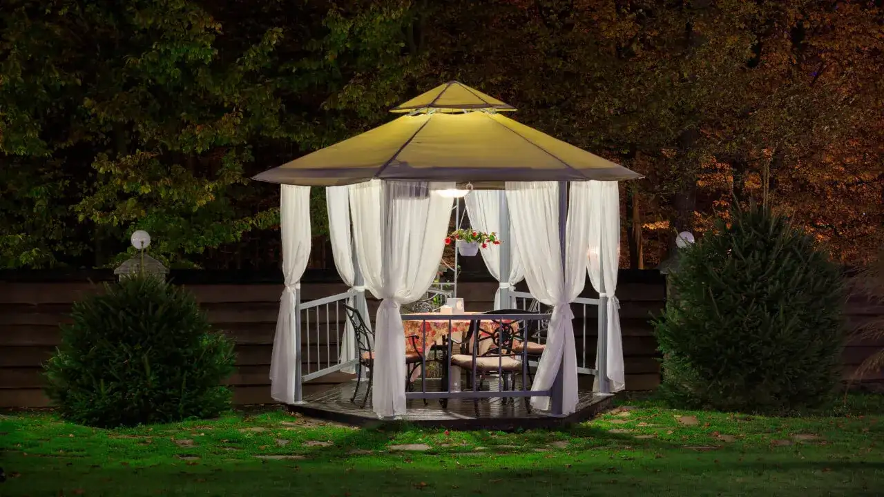 Jaki kolor altany na działce? Sprawdź, jak uniknąć błędów w wyborze