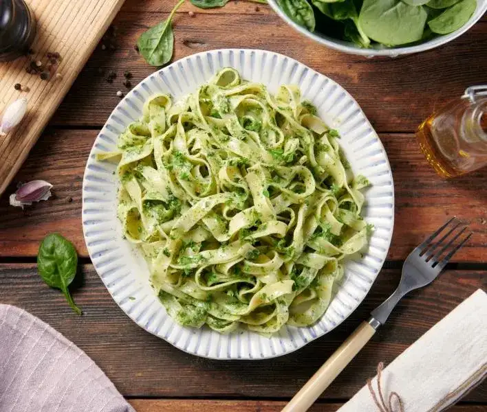 Zielone tagliatelle szpinakowe! Sposób na domowy makaron deluxe