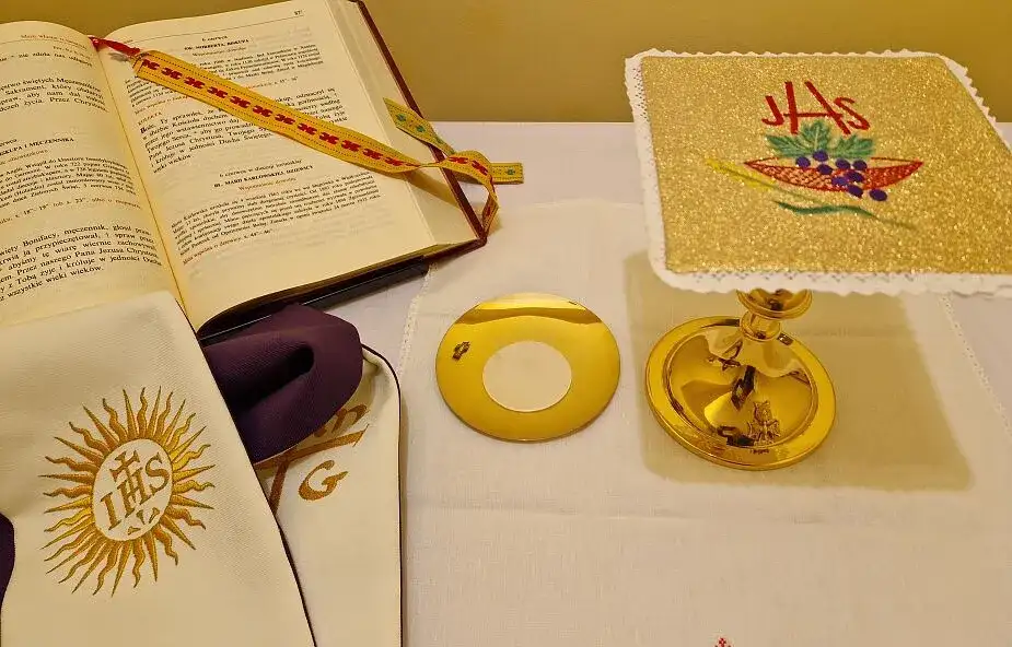 Ile mszy dziennie może odprawić ksiądz? Odkryj nieznane zasady