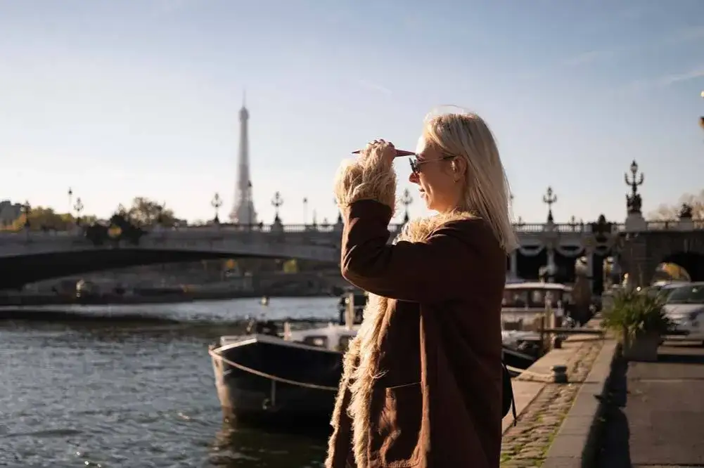 Czy Paryż jest bezpieczny? Porady, zagrożenia i jak uniknąć problemów