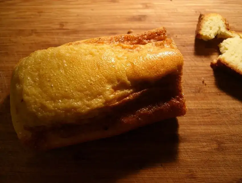 Prosty przepis na chleb z mąki kokosowej i jaglanej bez glutenu: 5 kroków