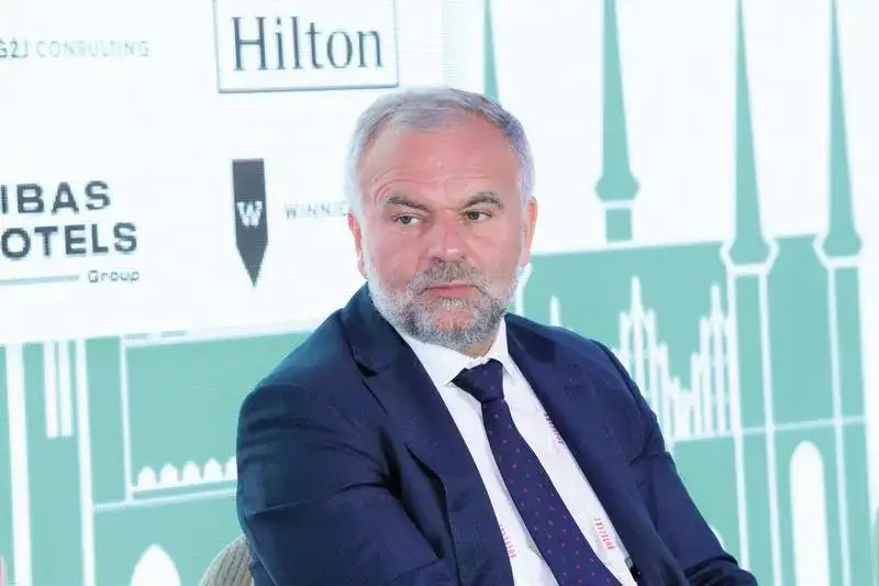 Artur Kozieja wiek: zaskakujące fakty o jego życiu i karierze.