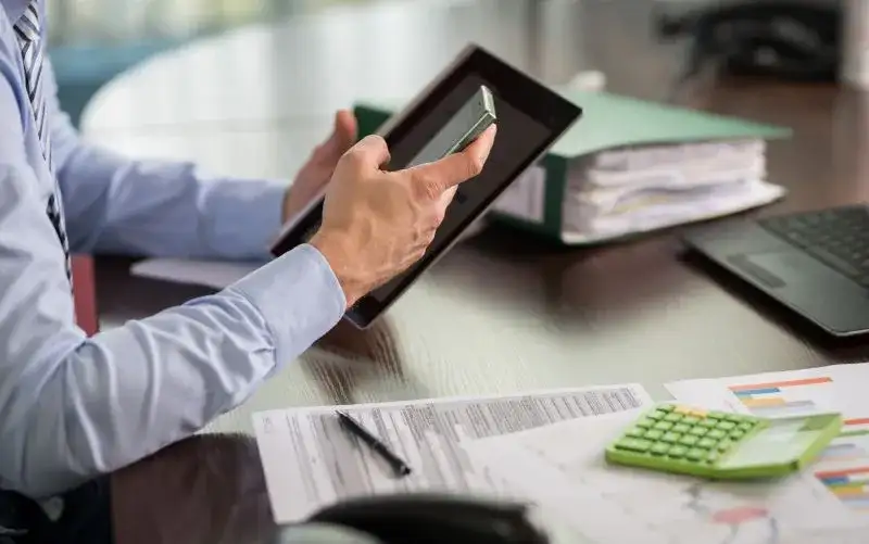 Skąd spedycje biorą ładunki? Odkryj tajemnice pozyskiwania zleceń