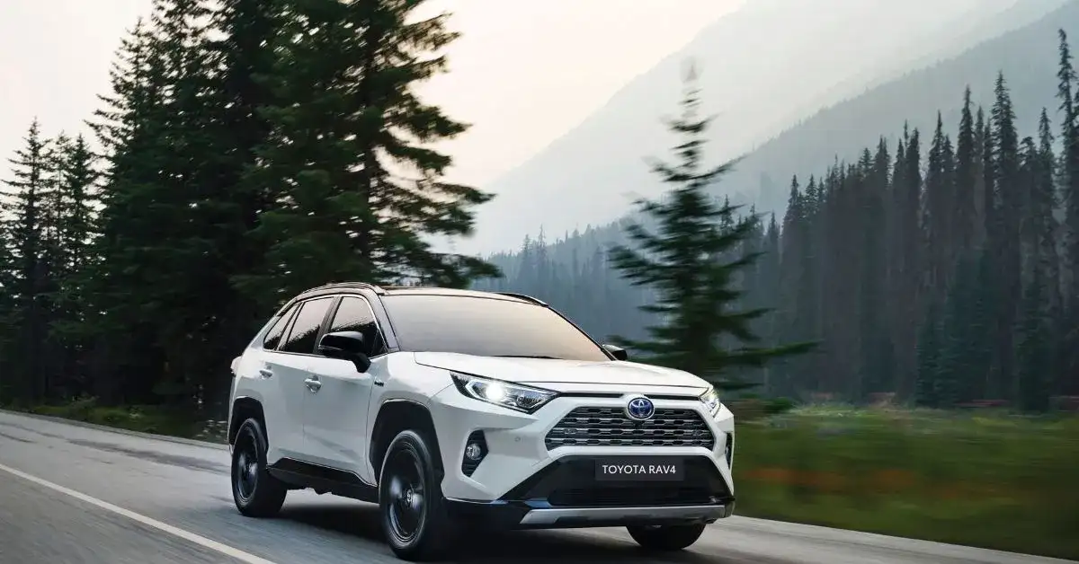 Toyota RAV4 jaki silnik wybrać, aby uniknąć kosztownych błędów?