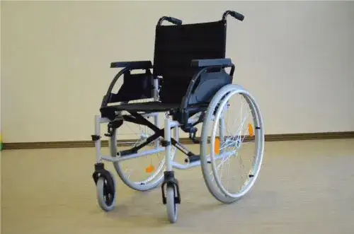 Jakie ciśnienie w oponach wózka inwalidzkiego zapewnia bezpieczeństwo?