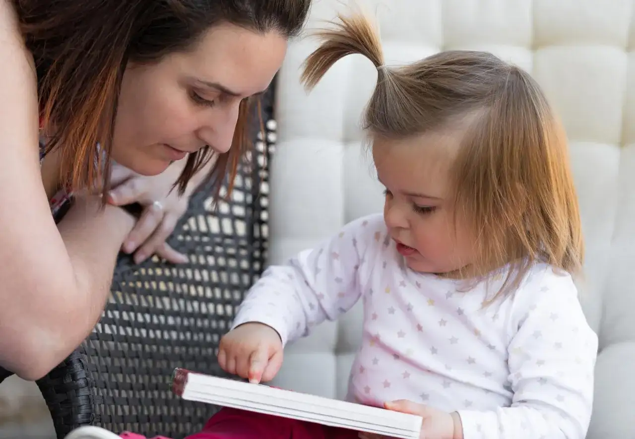 Kiedy dziecko mówi r? Odkryj, dlaczego to ważny etap rozwoju