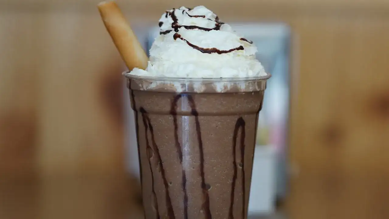 Kawa jak ze Starbucks w domu? Przepisy baristy na Twoje ulubione!