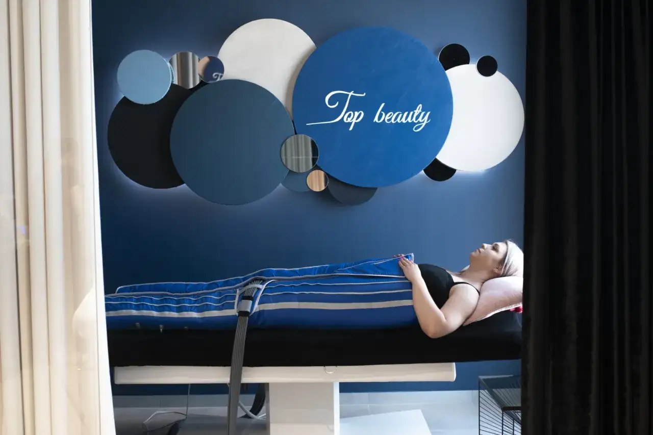 Drenaż limfatyczny a odchudzanie: Jak wspiera sylwetkę? Ekspert radzi