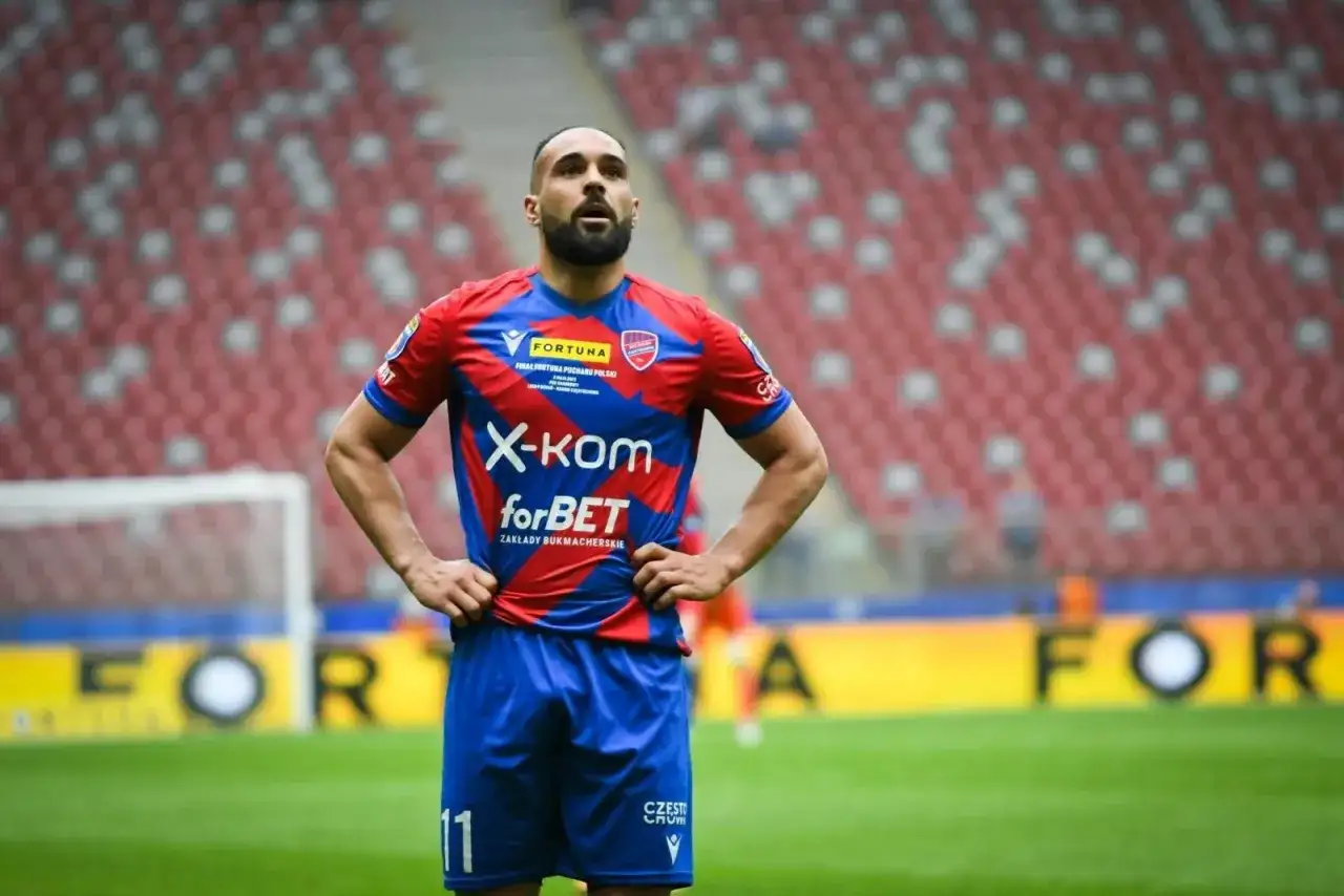 Ivi Lopez: Ile zarabia w Rakowie? Pensja, kontrakt i elita Ekstraklasy