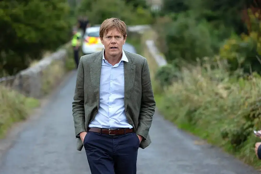 Poznaj wszystkie odcinki serialu Śmierć z dala od palm - aktualna lista emisji