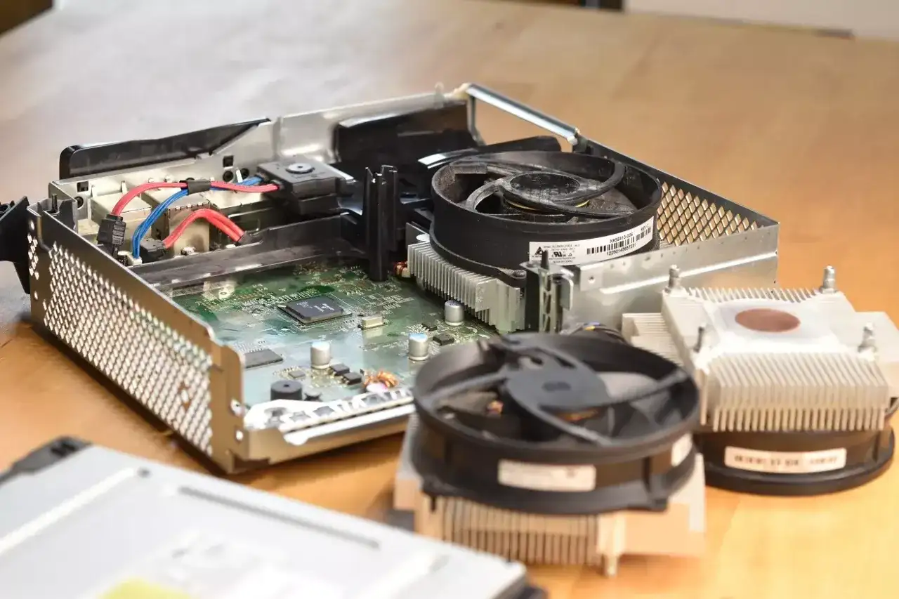 Wyłącznik termiczny chłodnicy – klucz do uniknięcia przegrzania silnika