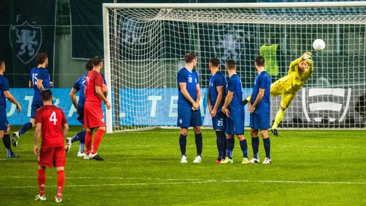 Ile trwa mecz piłki nożnej? Od 90 min do ponad 2h!