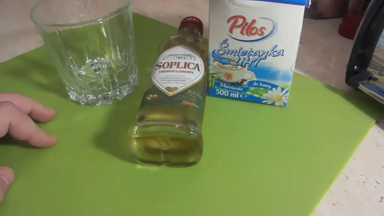 Pyszne drinki z soplicą orzech laskowy, które zaskoczą Twoich gości