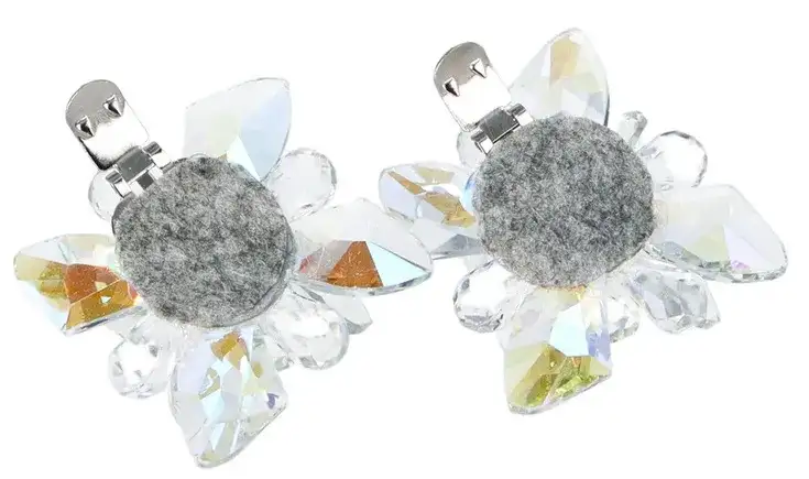 Ozdoby do butów jak zrobić – proste sposoby na unikatowy styl