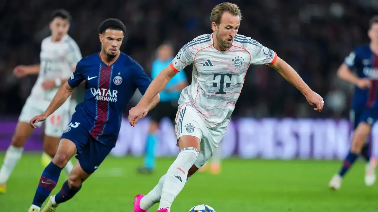Piłkarz Bayernu Monachium Harry Kane w akcji podczas meczu Ligi Mistrzów.