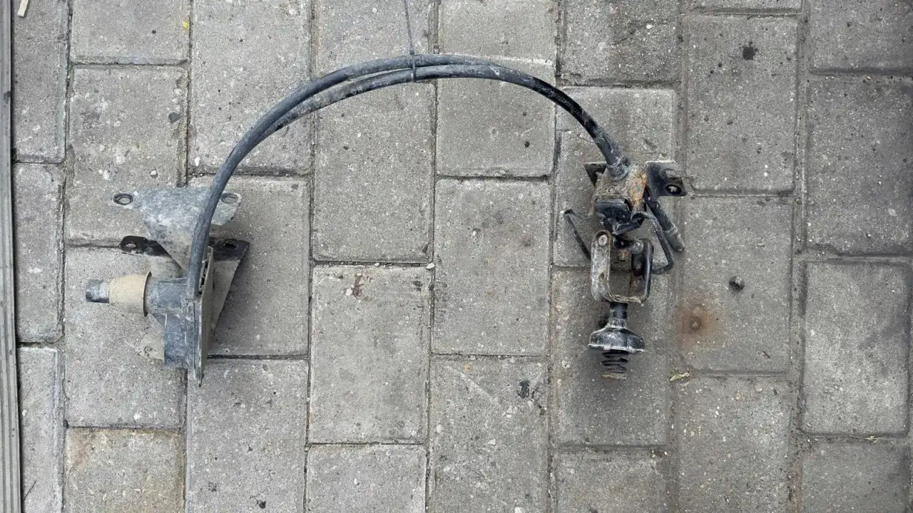 Jak działa winda koła zapasowego Ducato? Prosta instrukcja i rozwiązanie problemów