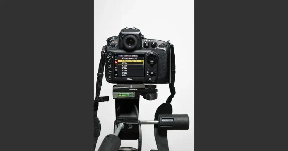 Jak wyłączyć lampę błyskową w aparacie Nikon - proste kroki i porady
