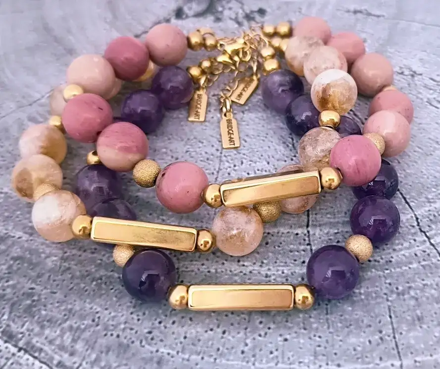 Kolory bransoletek: Odkryj ich moc i wybierz swój talizman