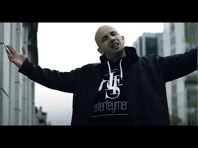 Z.B.U.K.U i jego przesłanie w utworze Że życie ma sens – tekst i analiza