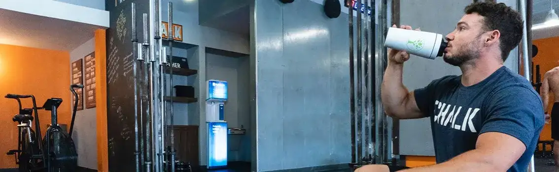 Co pić podczas treningu, aby uniknąć odwodnienia i poprawić wydolność