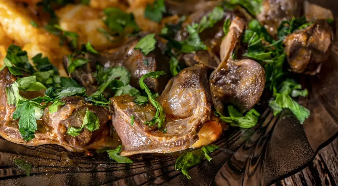 Jak długo gotować serca drobiowe, aby były idealnie miękkie?