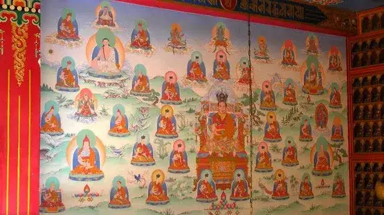 Buddyzm tybetański: historia, praktyki i wyzwania w dzisiejszym świecie