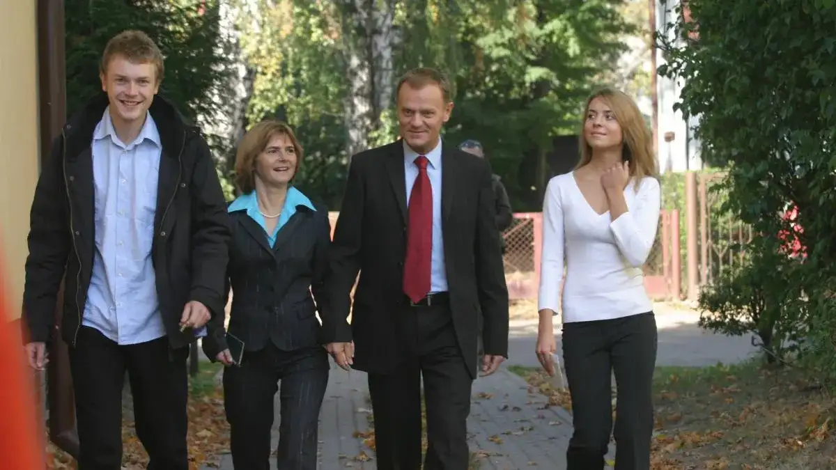 Ile dzieci ma Donald Tusk? Poznaj Michała i Katarzynę