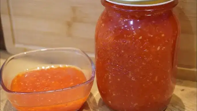 Prosty przepis na sos słodko-kwaśny w 5 minut – szybko i bez problemów