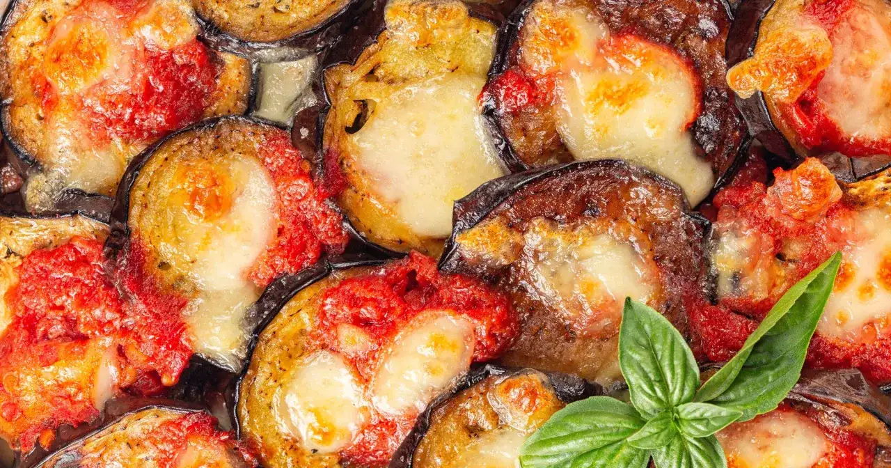 Jak prawidłowo przygotować i usmażyć bakłażana na patelni - prosty przepis na smaczne i dietetyczne danie