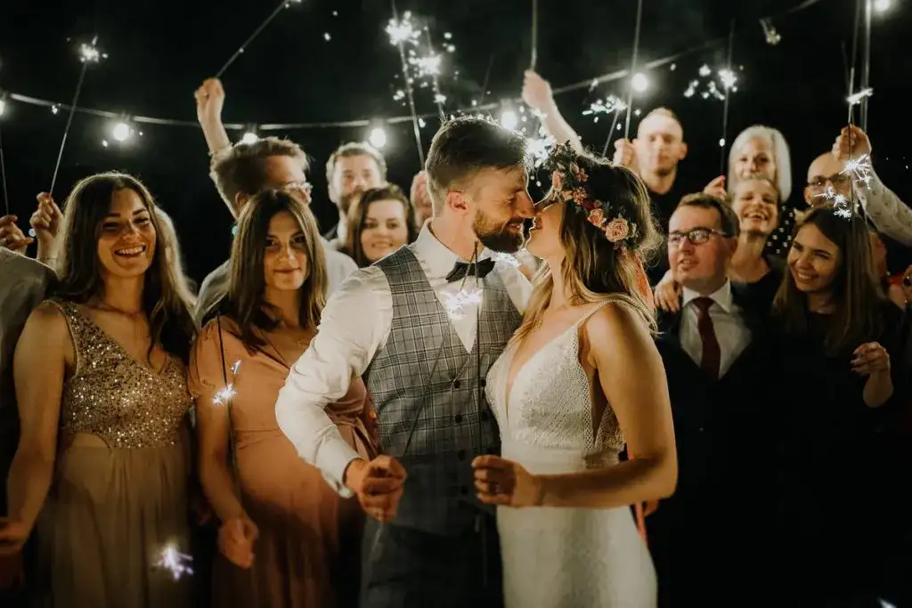 Ile kosztuje fotograf na wesele 2026? Ceny i pakiety