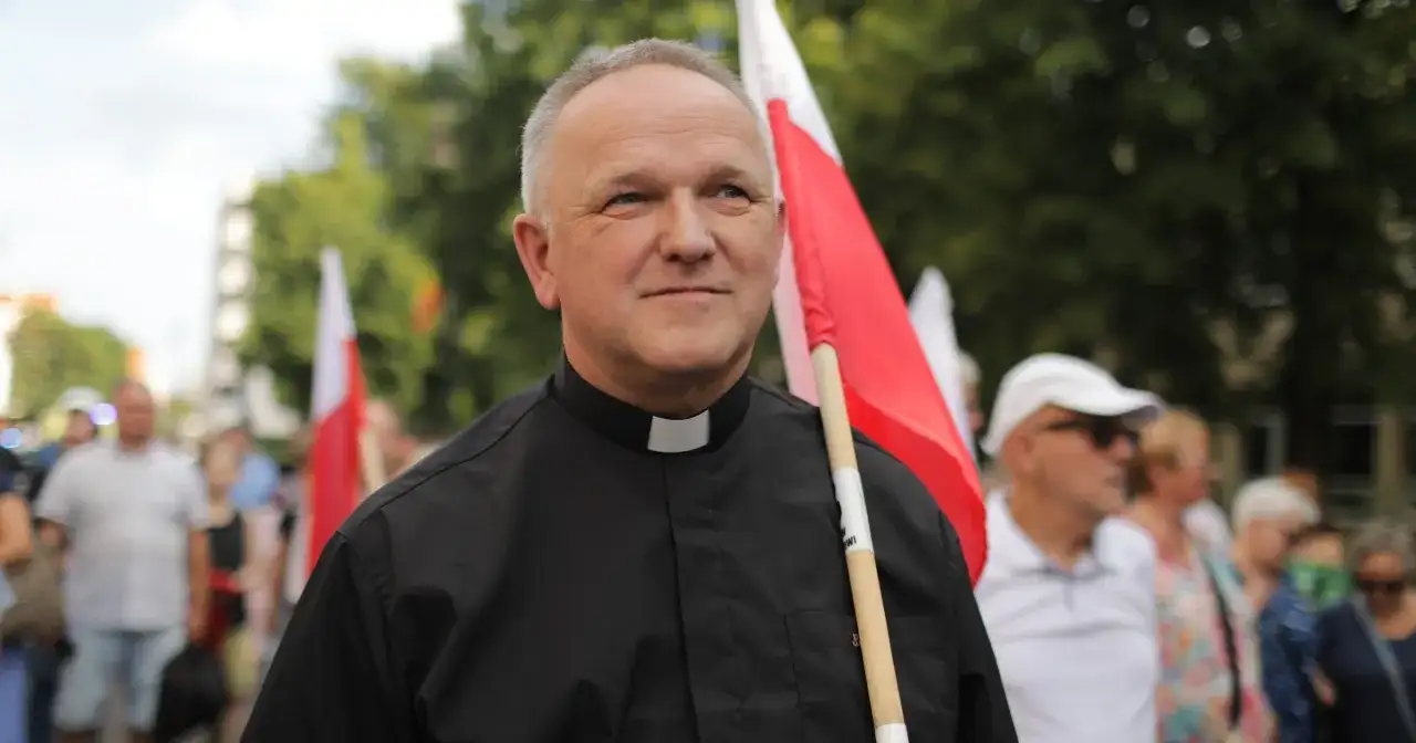 Kiedy ksiądz przechodzi na emeryturę? Wszystko, co musisz wiedzieć o wieku i przepisach