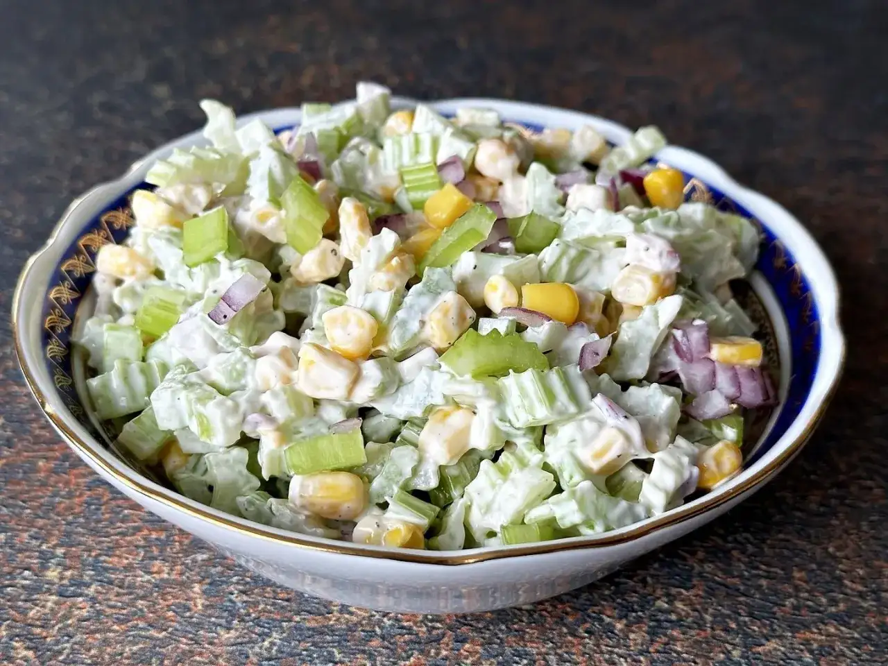 Sekret surówki z selera jak z restauracji? Odkryj przepis!