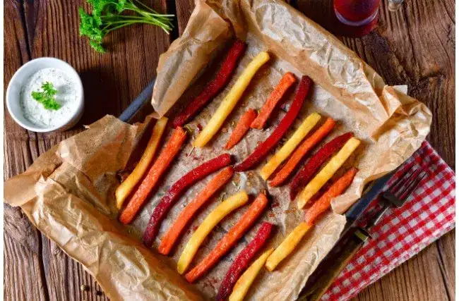 Ile się piecze frytki w piekarniku, aby były idealnie chrupiące?