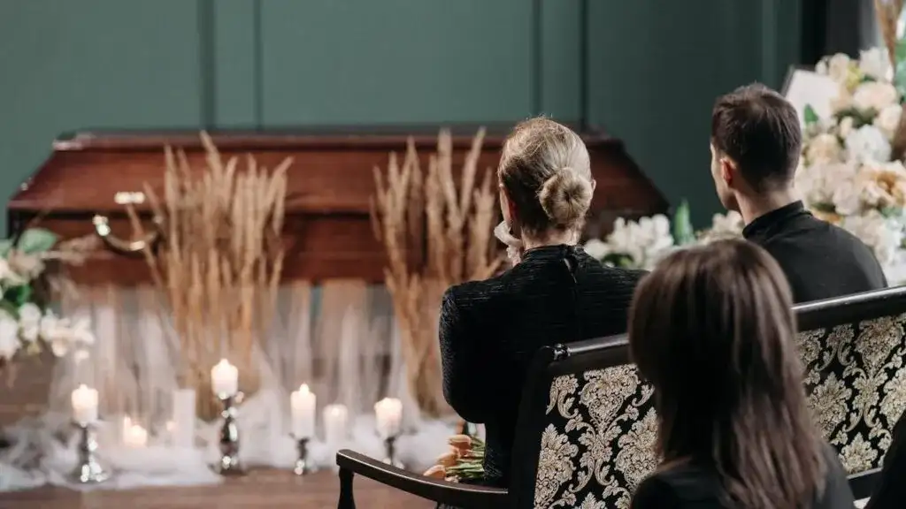 Jak zorganizować pogrzeb - krok po kroku, aby uniknąć problemów