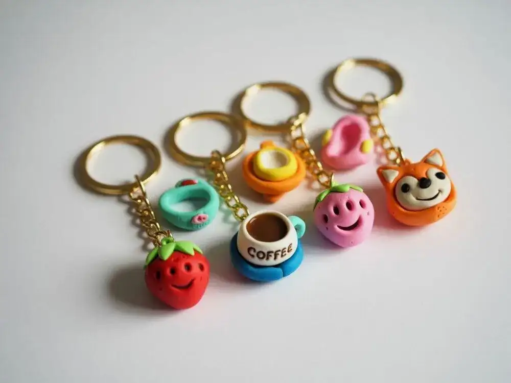 Jak zrobić wisiorki z modeliny - proste kroki do pięknych efektów