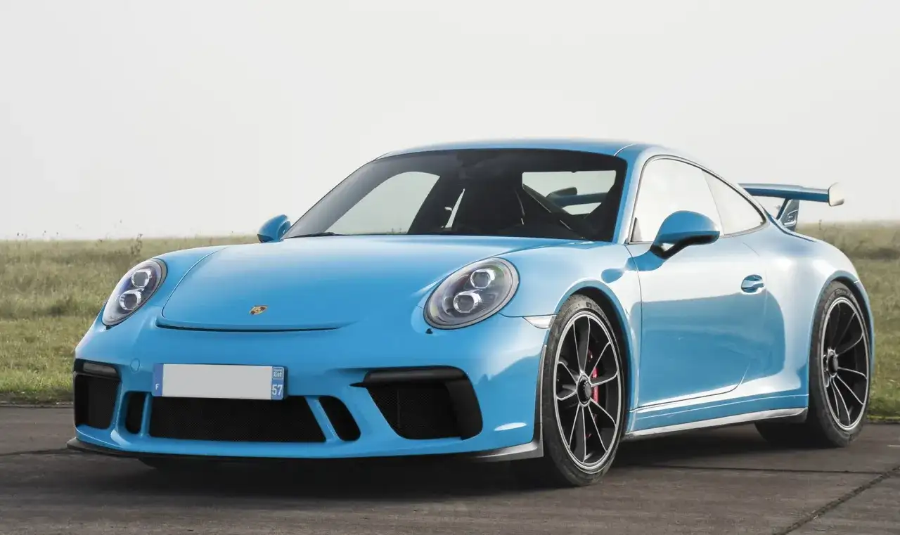 Ile kosztuje malowanie całego samochodu? Sprawdź, co wpływa na cenę