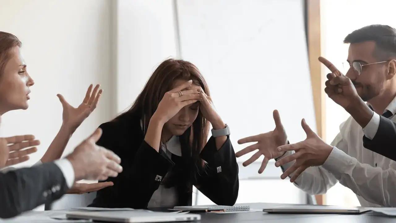 Jak ukarać kobietę i zrozumieć lepsze zarządzanie konfliktami w relacjach