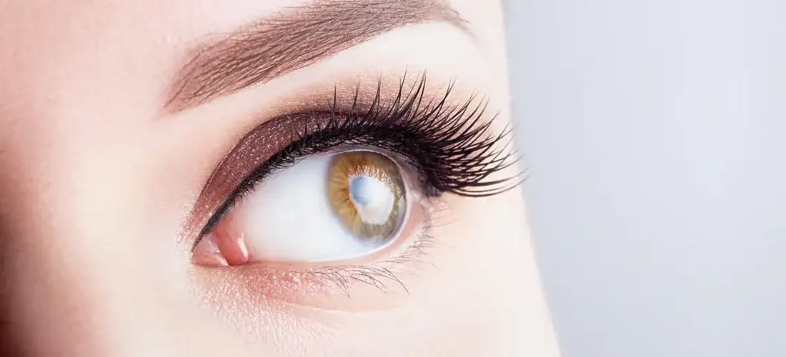 Henna rzęs: Czy niszczy włoski? Rozwiewam Twoje obawy!