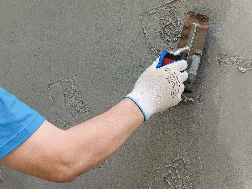 Jak położyć beton architektoniczny krok po kroku, unikając błędów