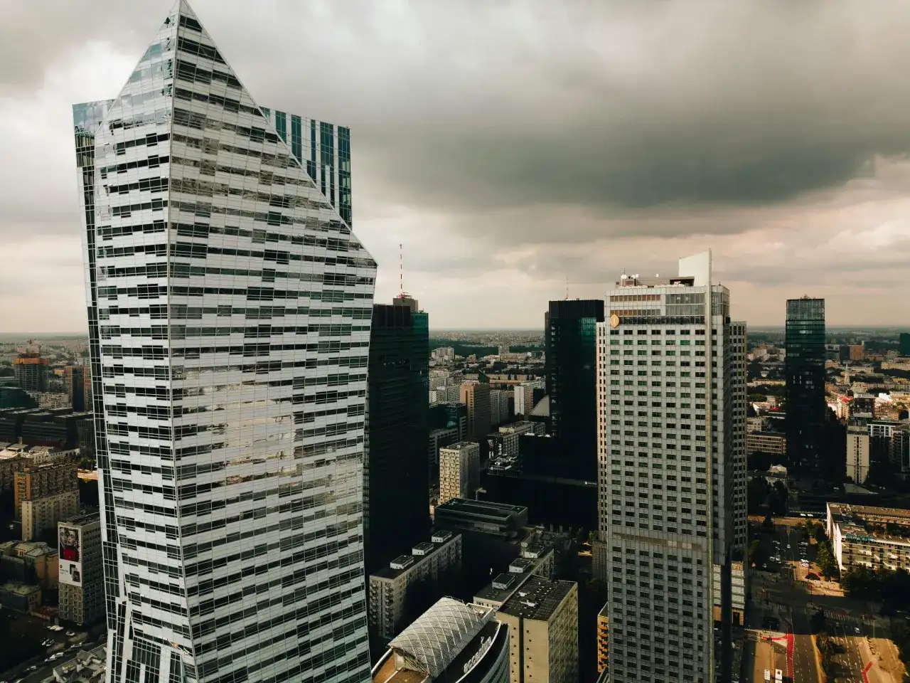 Ile kosztuje Złota 44? Ceny, wartość i czy to dobra inwestycja?