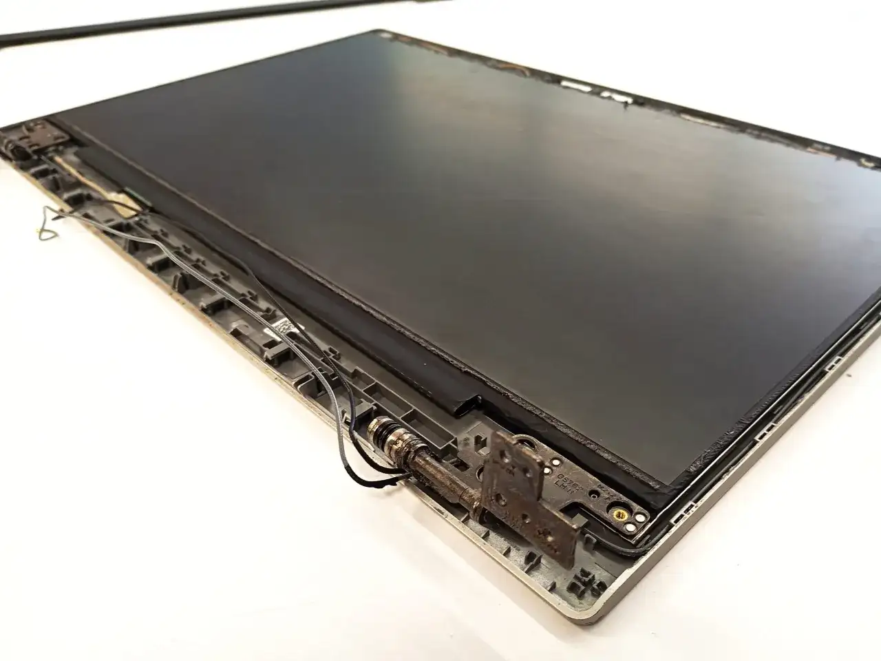 Inwerter matrycy – jak działa i jak go wymienić w laptopie?