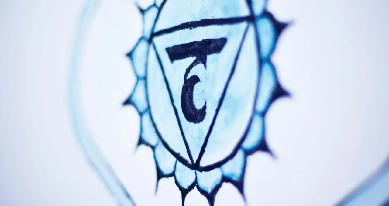 Klaudia Pingot: Czakra gardła czy boisz się mówić? Odblokuj się!