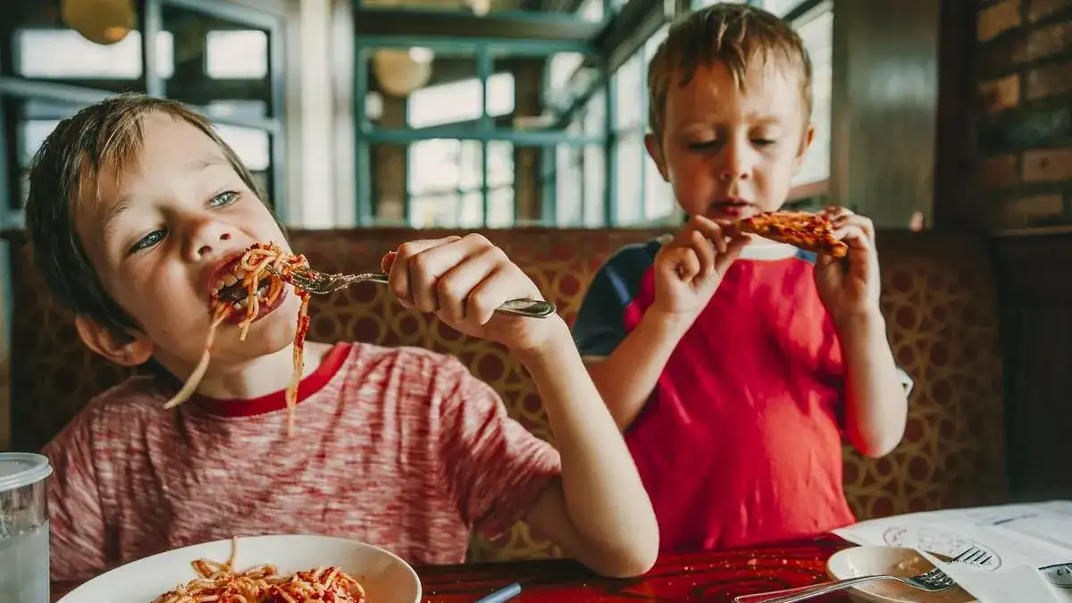 Zdrowe przepisy dla dzieci na obiad, które zachwycą każde podniebienie