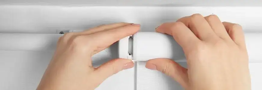 Jak zdjąć rolety dzień noc - proste sposoby na łatwy demontaż